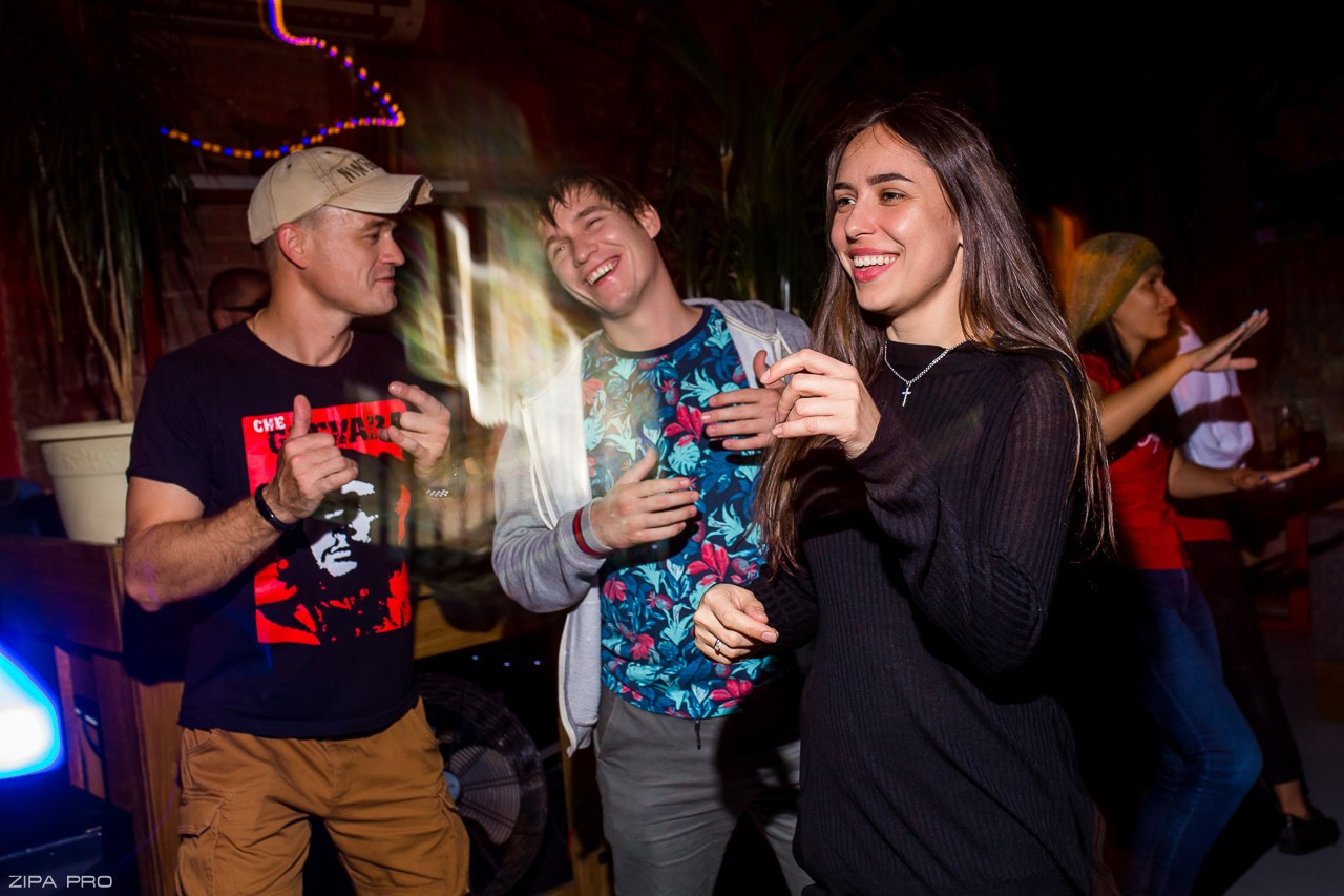 Бар «Buddu tut». Фотограф Zipa Pro