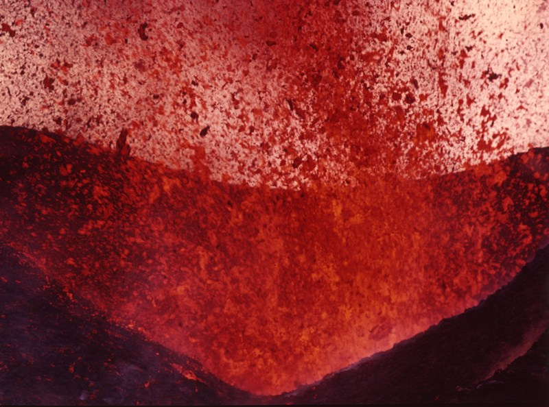 в-н Толбачик, выбросы жидкой лавы