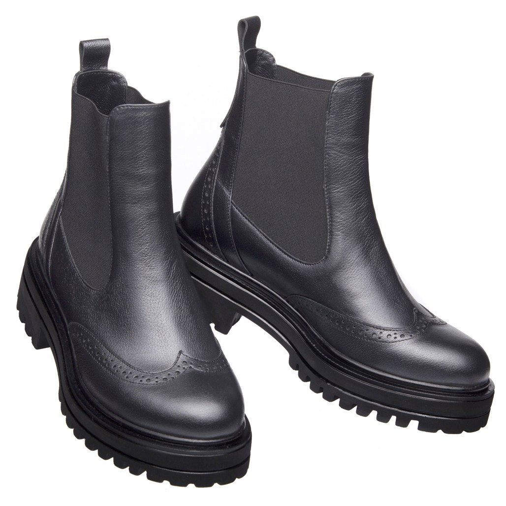 Предметка. Обувь. Фотограф Мария Кольцова