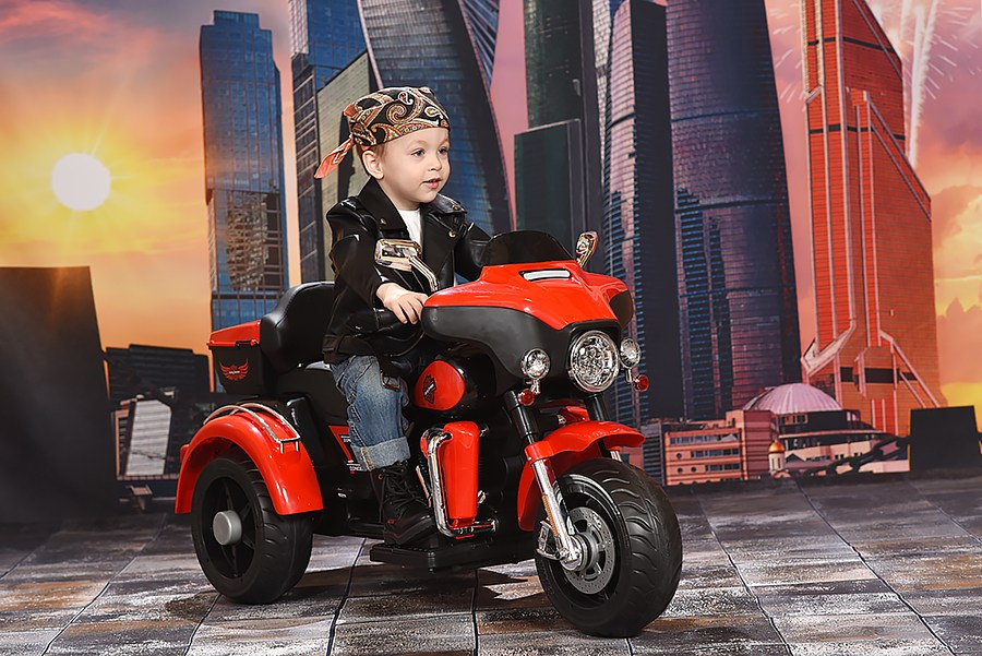 Байкер/ Детский сад. Фотовидеомейкер Виктор Павленко