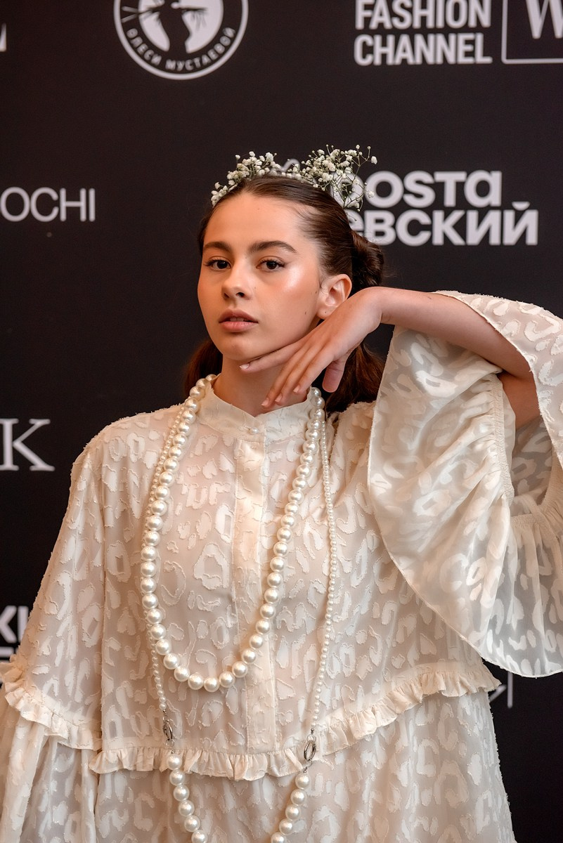 SochiFashionWeek2024 дизайнер Анохина. Семейный и коммерческий фотограф в Сочи Александр Бодунов