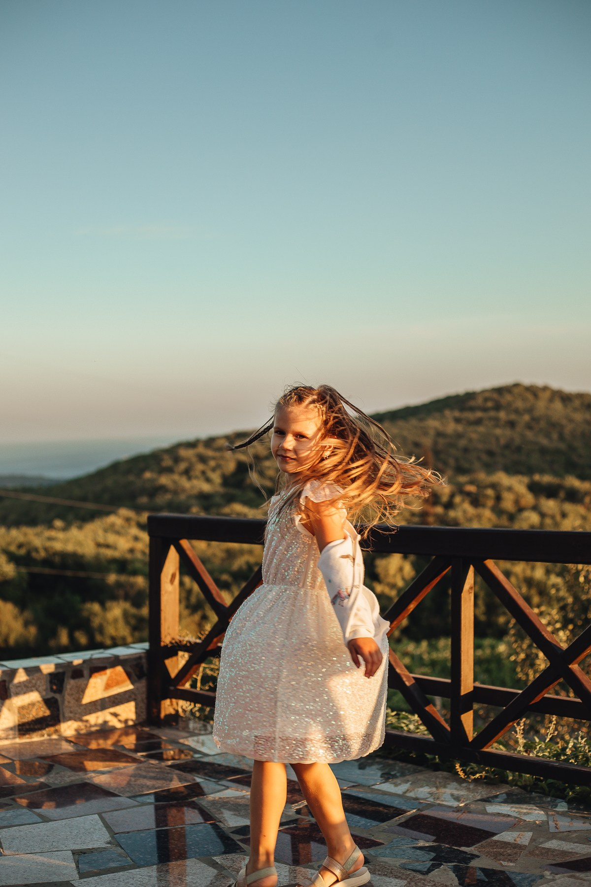 Сергей, Надя, Ульяна и Захарчик — домик виноградаря. Семейный фотограф Новороссийск, Анапа, Геленджик — Юлия Давыдова