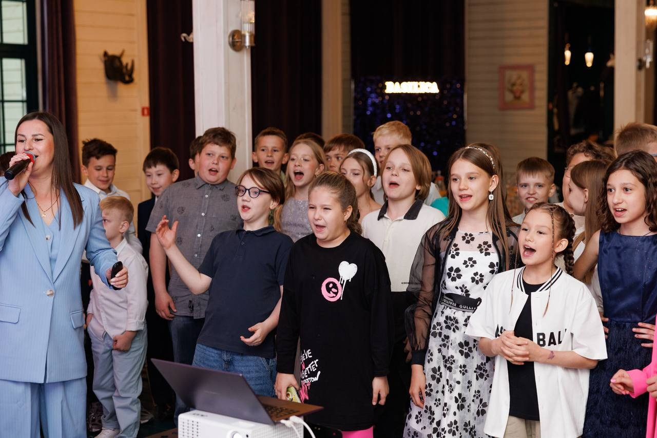 Выпускной 4 класс. Ведущий на свадьбу юбилей корпоратив в Москве и МО Светлана Винокурова