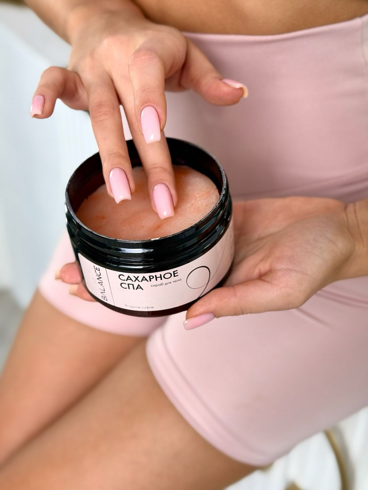 С моделью. Съёмка одежды для маркетплейсов и брендов Morozova Production