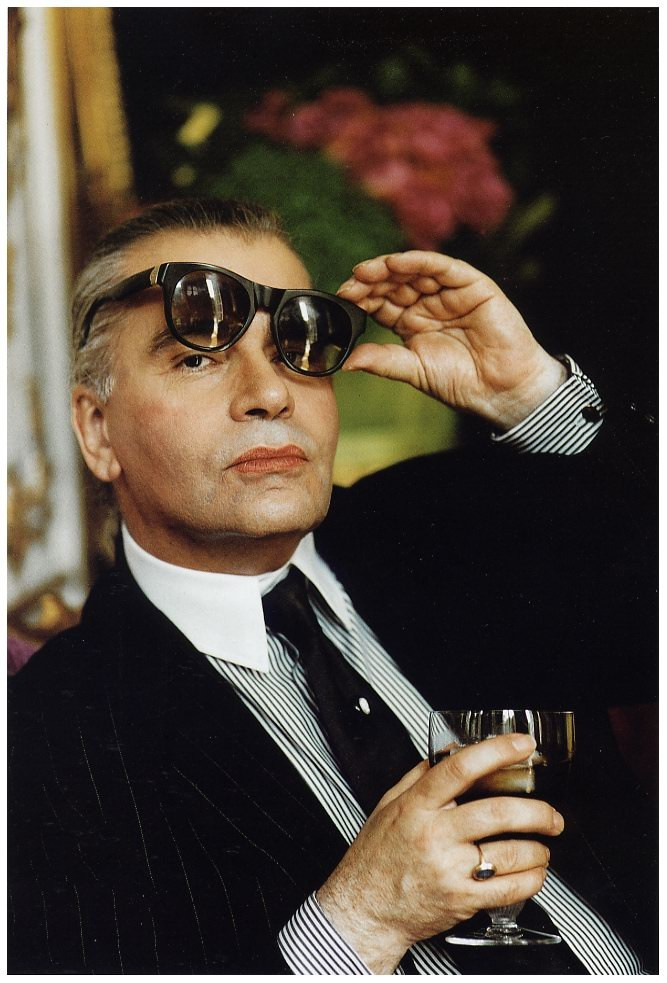 Хельмут Ньютон / Helmut Newton 18+. Женя Красовская | Фотограф | Smm-дизайнер