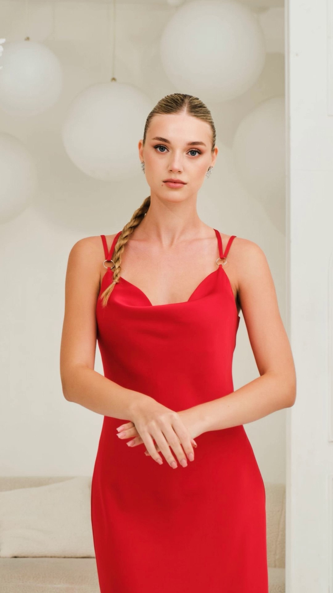 Reels&Shorts. Видеосъемка свадеб и лавстори, студийная съемка, видеопортреты, фешн-съемки в Москве и МО