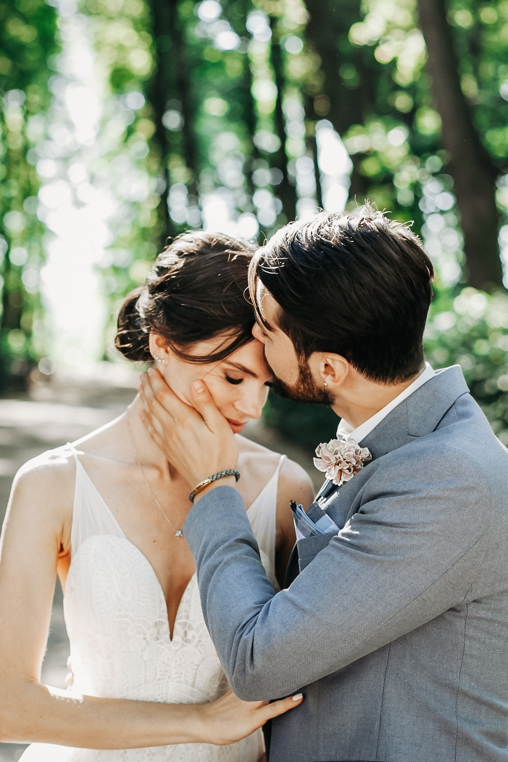 Свадебный фотограф в Санкт Петербурге, Москве. Фотограф крещение венчание в Петербурге! Помогает подобрать храм и посоветовал душевного батюшку в СПб