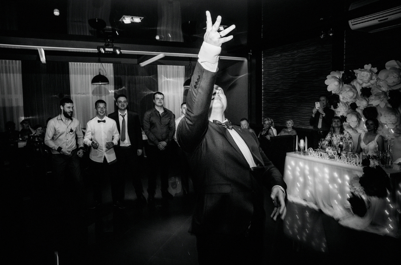 Свадебная фотосъёмка на банкете. Андрей Бортников. Рекламный фотограф в Грузии
