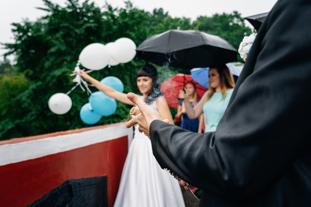 Under The Rain. Andrei Bortnikau photographer in Tbilisi, Georgia