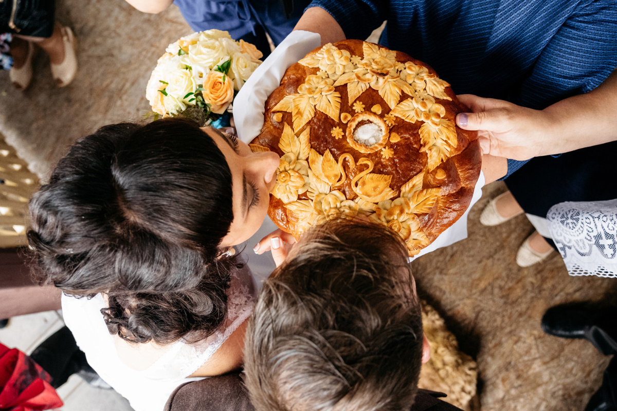 Under The Rain. Andrei Bortnikau photographer in Tbilisi, Georgia