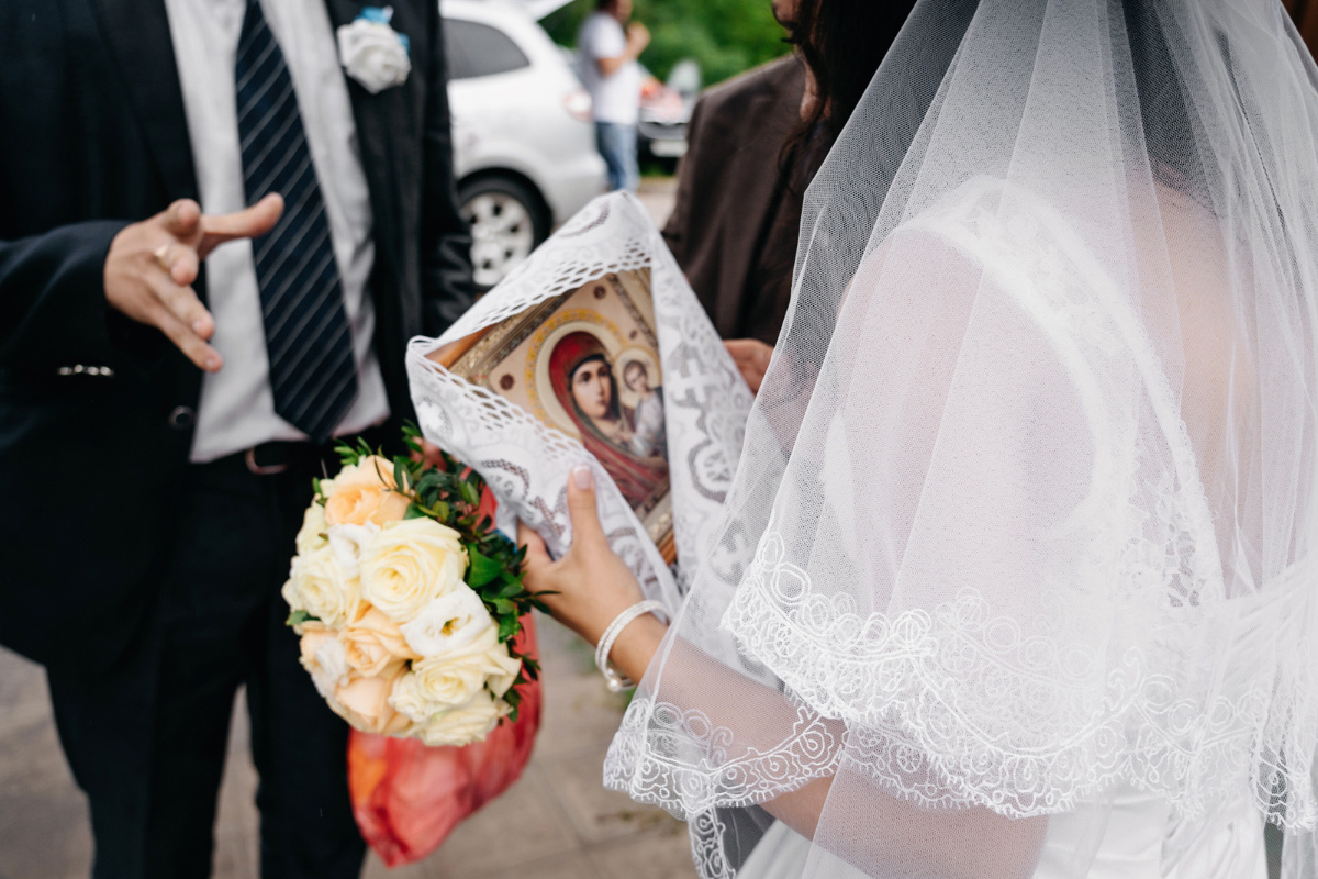 Under The Rain. Andrei Bortnikau photographer in Tbilisi, Georgia