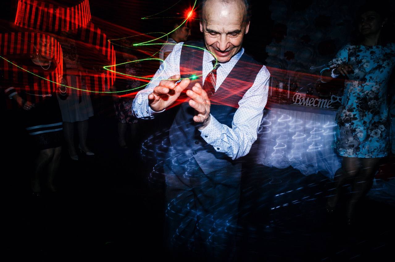 Свадебная фотосъёмка на банкете. Андрей Бортников. Рекламный фотограф в Грузии