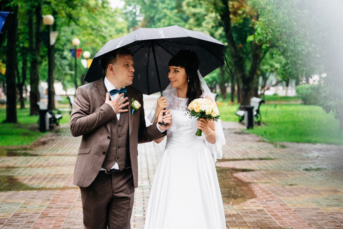 Under The Rain. Andrei Bortnikau photographer in Tbilisi, Georgia