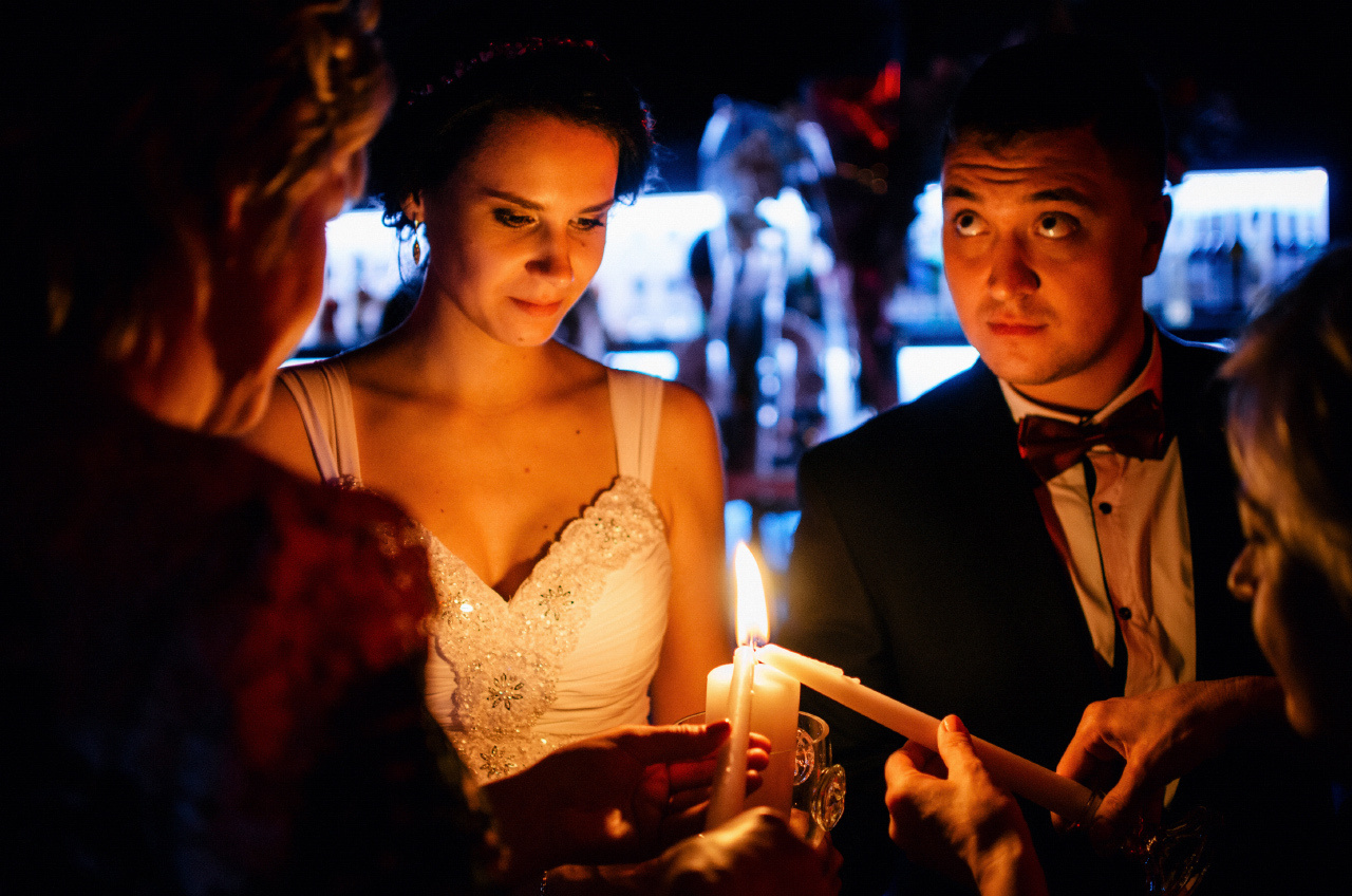 Свадебная фотосъёмка на банкете. Андрей Бортников. Рекламный фотограф в Грузии
