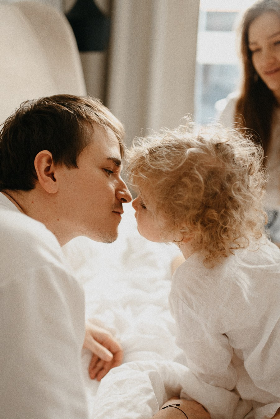 Костя, Яна, Кристина, Леон | дома