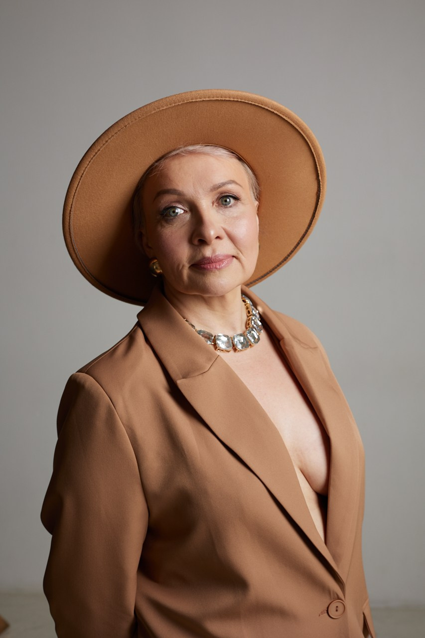 SHALOSTI. Фотомодель