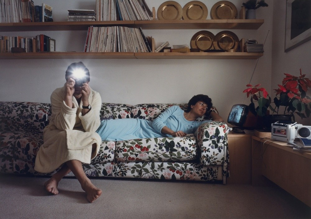 постановочная фотография Филипа-Лорки Ди Корсии с драматическим светом и театральной атмосферой