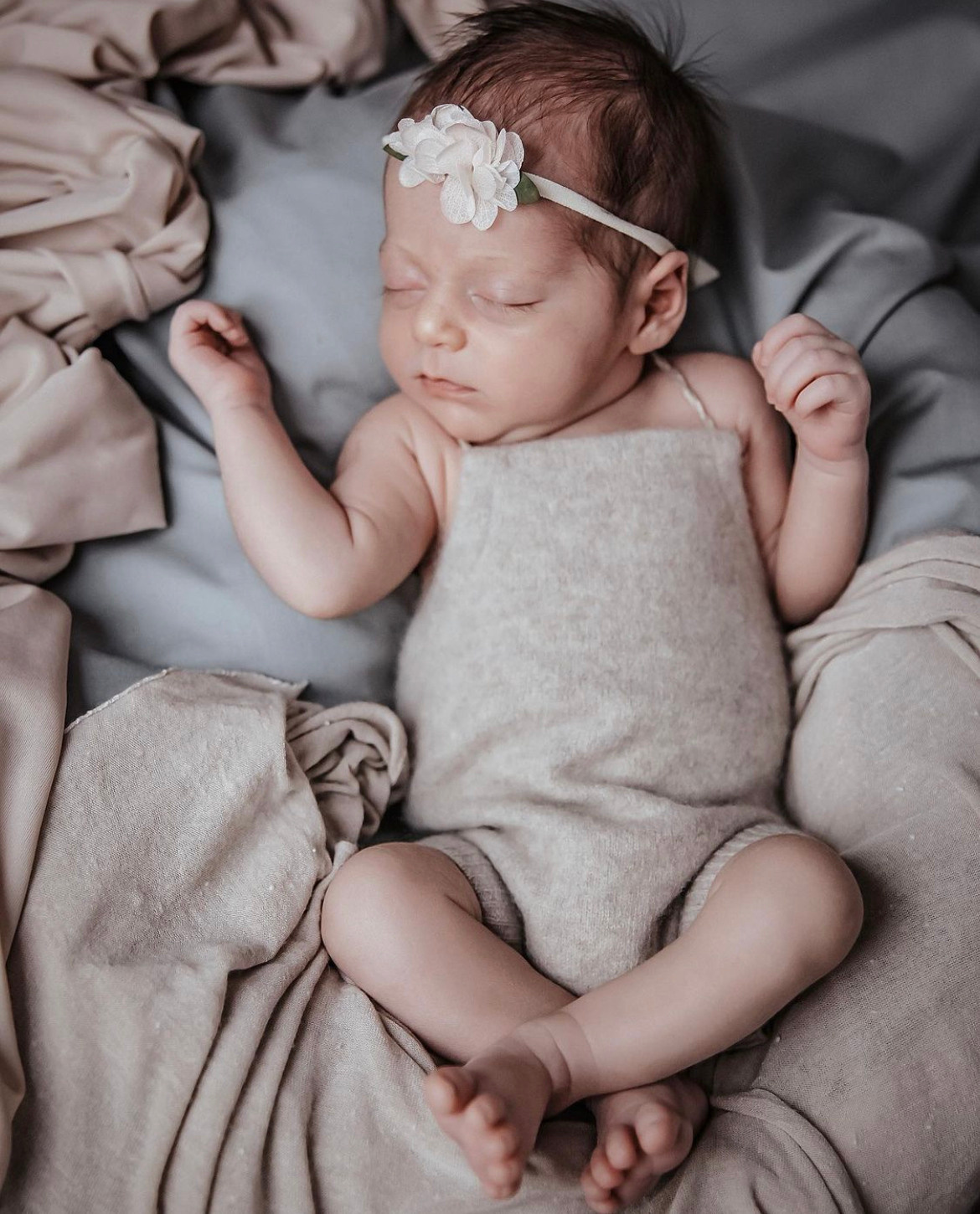 НОВОРОЖДЕННЫЕ до месяца. Мишугина Ольга Фотограф новорожденных, семейный и детский фотограф