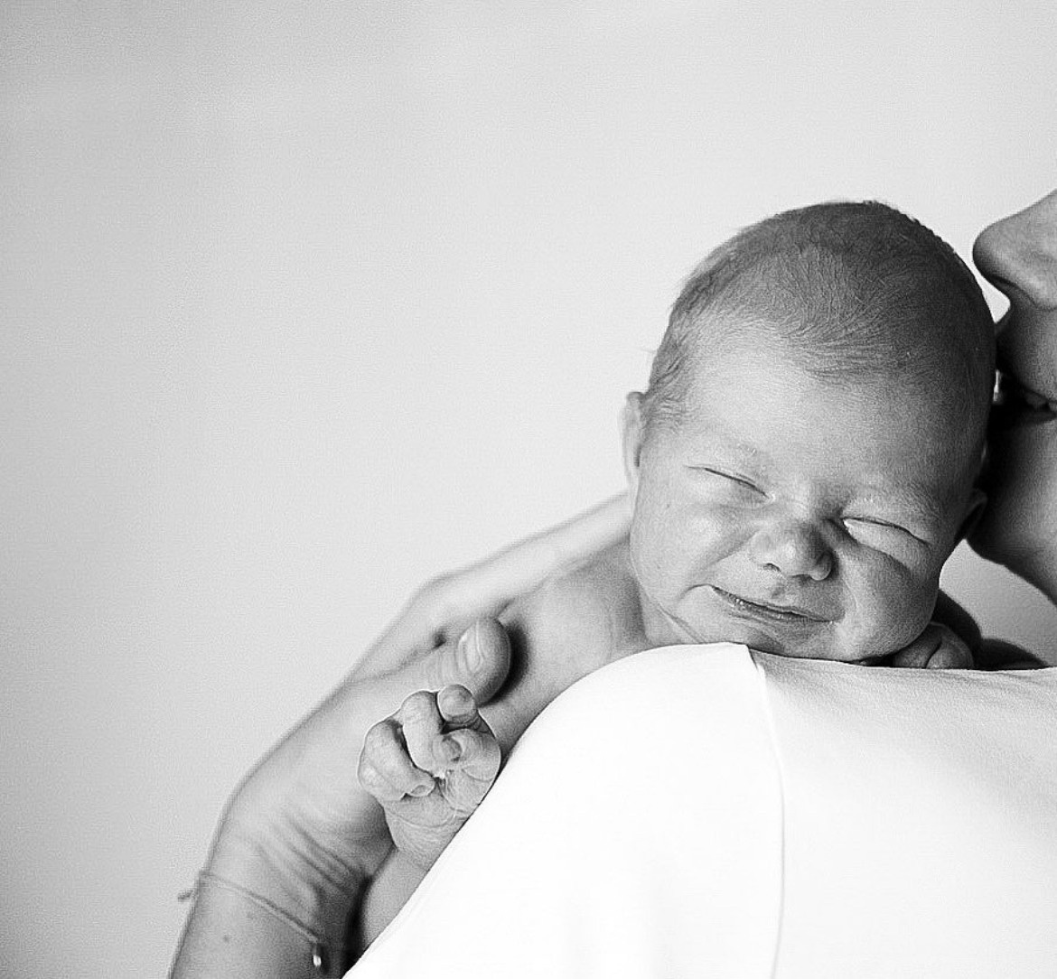 НОВОРОЖДЕННЫЕ до месяца. Мишугина Ольга Фотограф новорожденных, семейный и детский фотограф