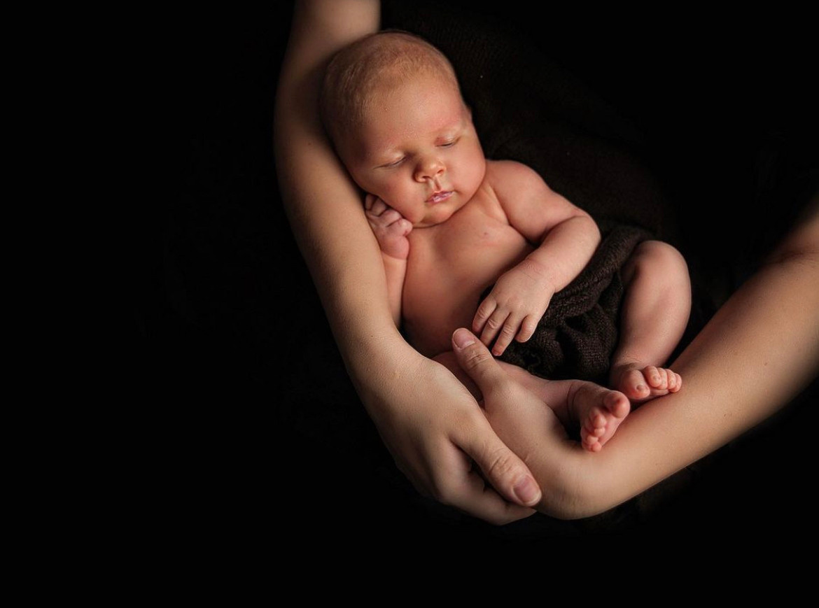 НОВОРОЖДЕННЫЕ до месяца. Мишугина Ольга Фотограф новорожденных, семейный и детский фотограф