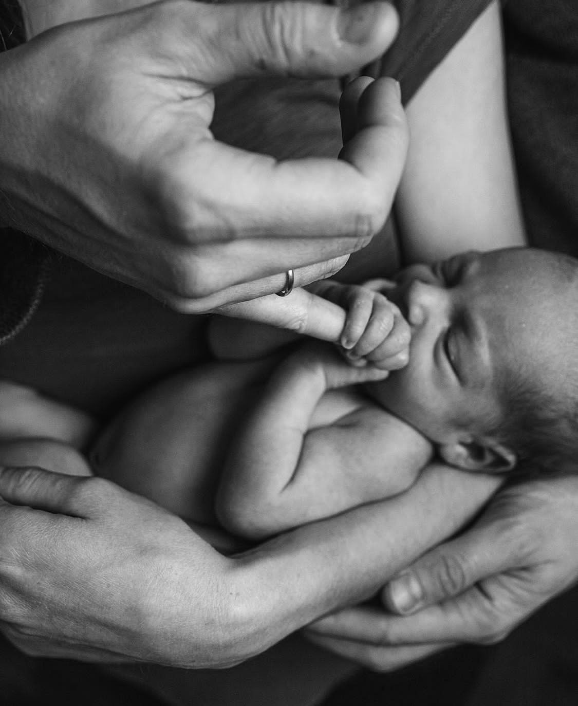 НОВОРОЖДЕННЫЕ до месяца. Мишугина Ольга Фотограф новорожденных, семейный и детский фотограф