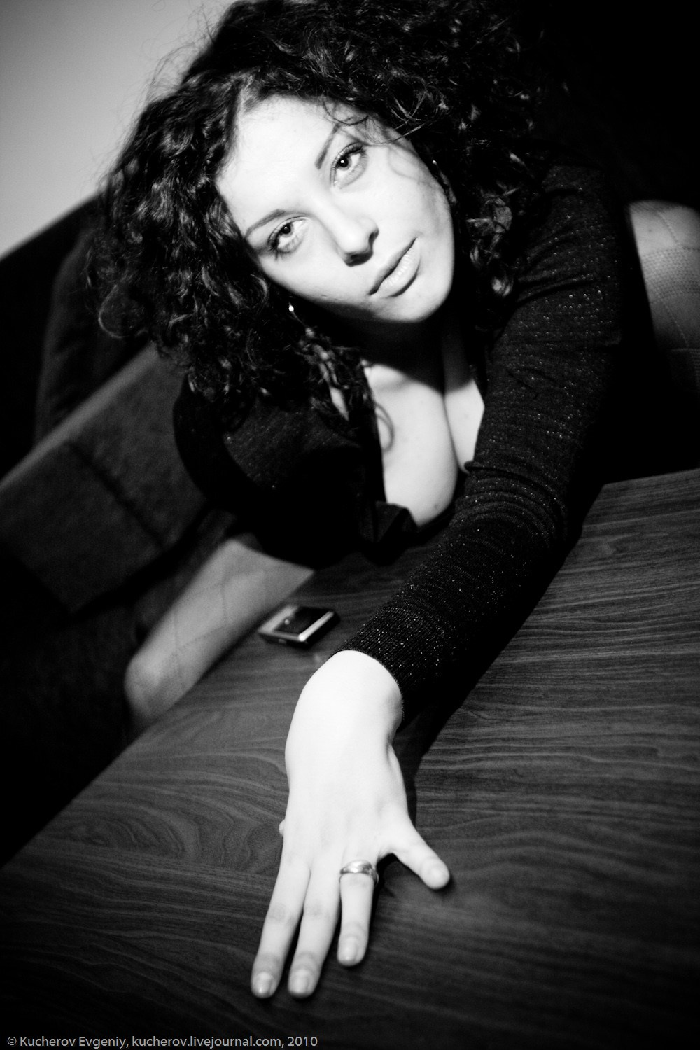 Маша и бильярд. Кучеров Евгений. Фотограф