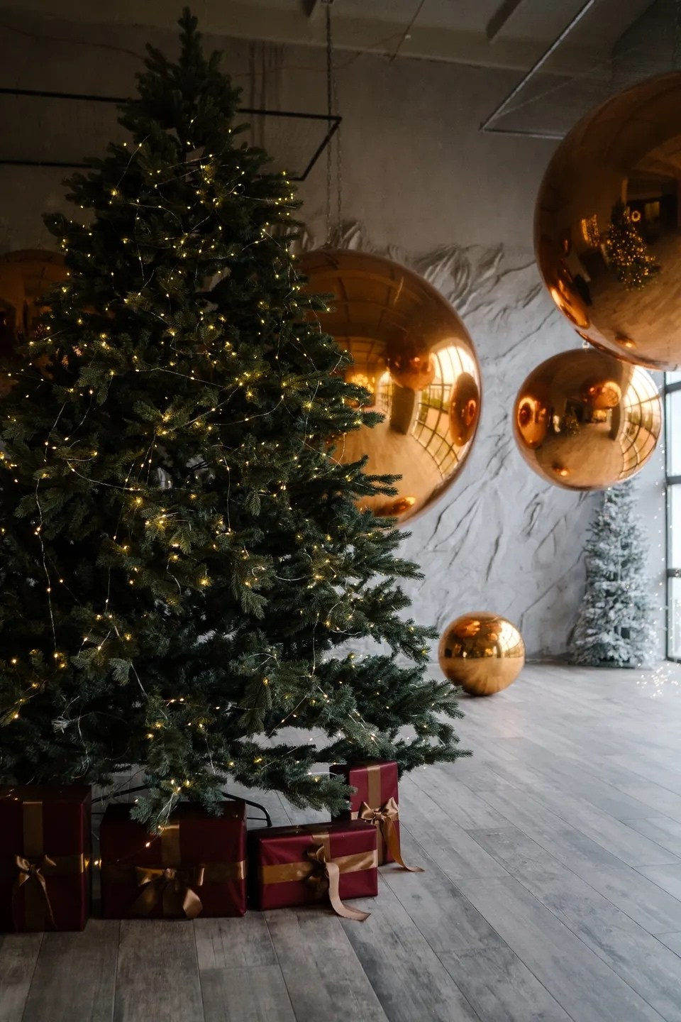 Новогодние декорации 2025-2026. Свадебный фотограф Ярославль Ирина Волоцкая