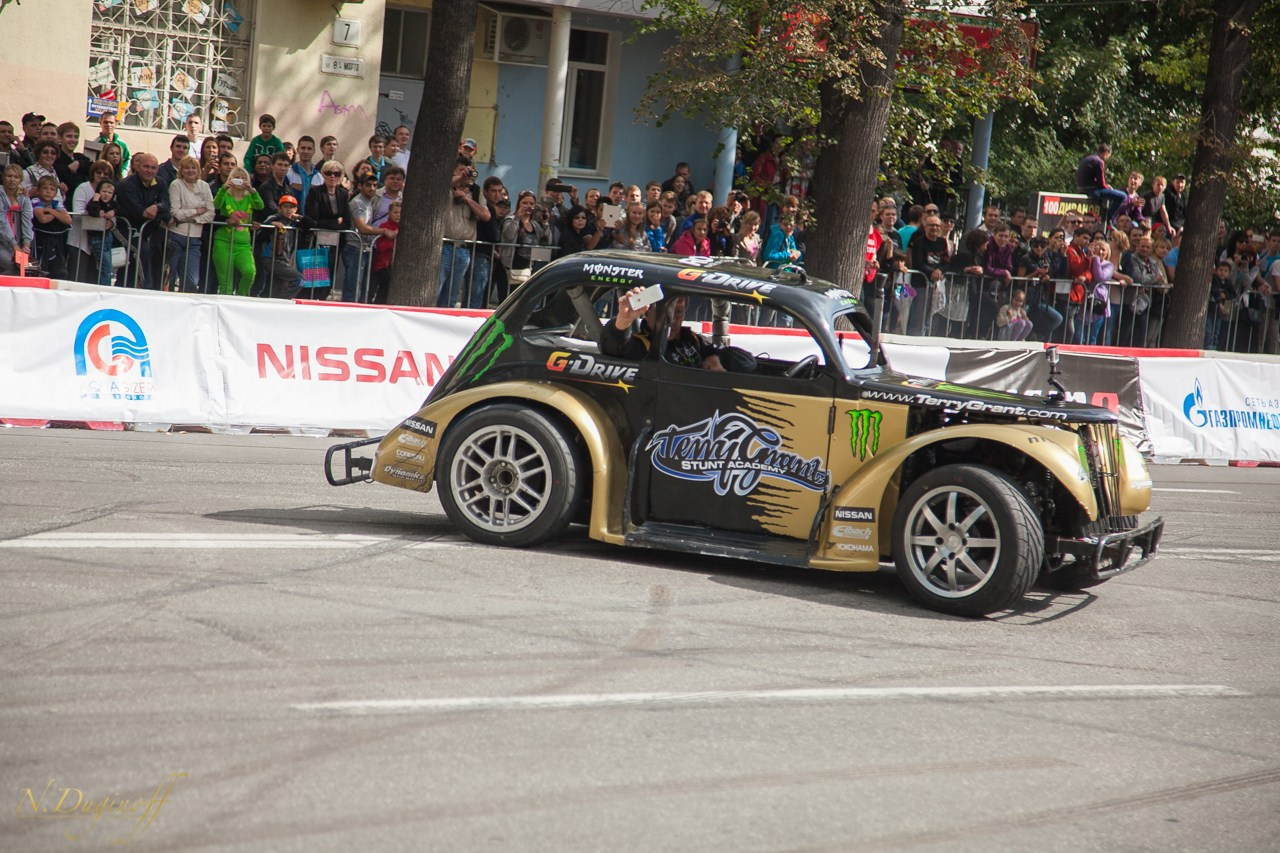 Nissan Nissmo Drive. Профессиональный фотограф Дугинов Николай | Екатеринбург