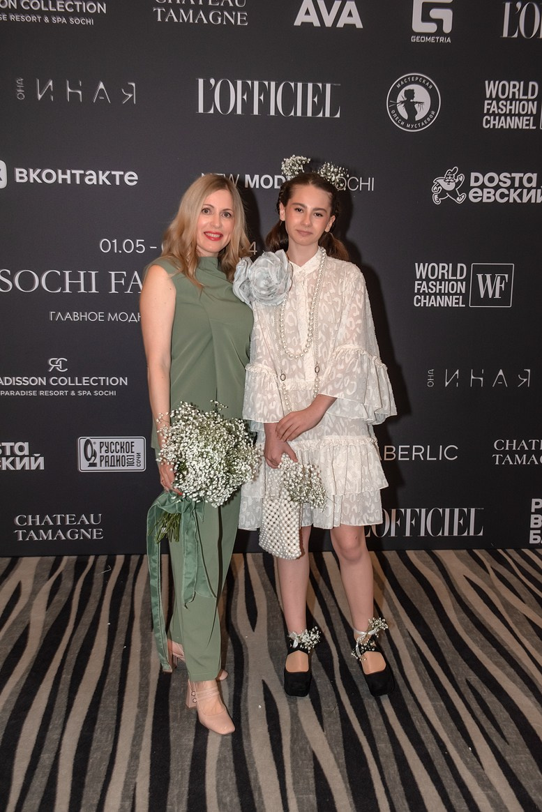SochiFashionWeek2024 дизайнер Анохина. Семейный и коммерческий фотограф в Сочи Александр Бодунов