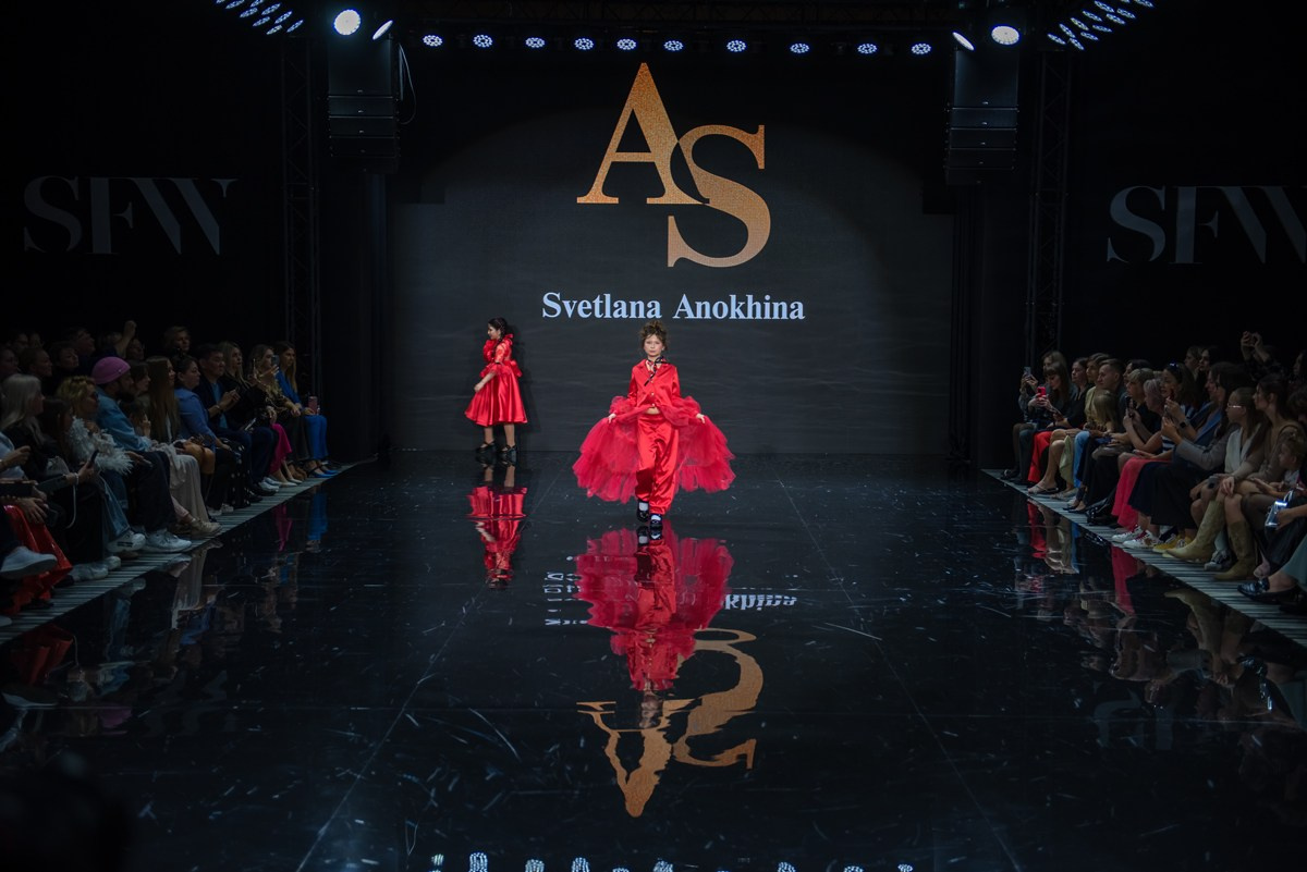 SochiFashionWeek2024 дизайнер Анохина Светлана. Семейный и коммерческий фотограф в Сочи Александр Бодунов