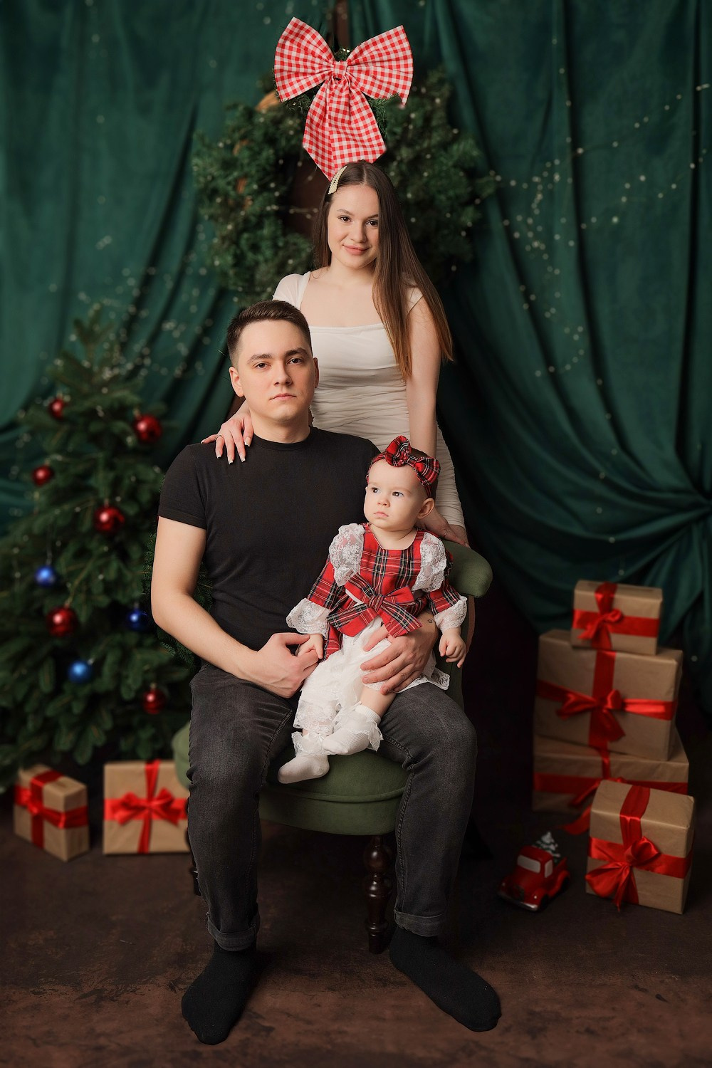Годовасие — девочки. Фотограф новорожденных в Новокузнецке Анна Горошникова