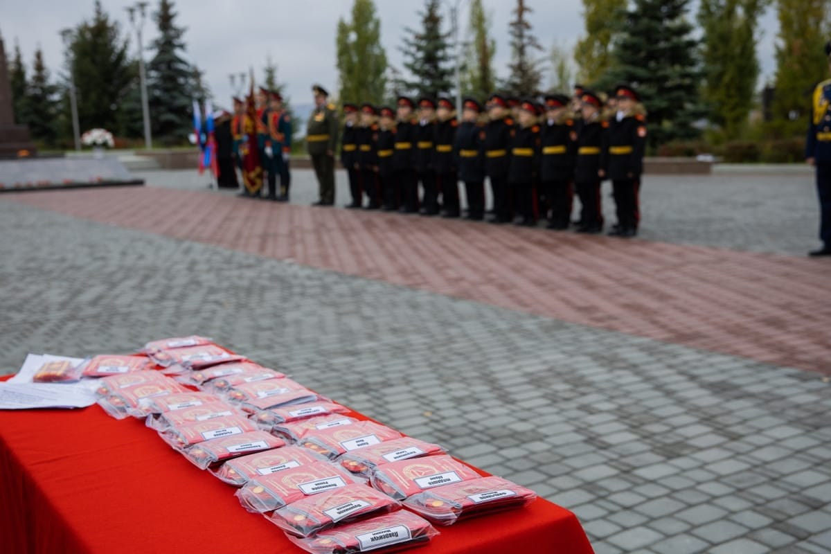 Священник поздравил кадетов с принятием Присяги. Саратовское Северо-Западное благочиние