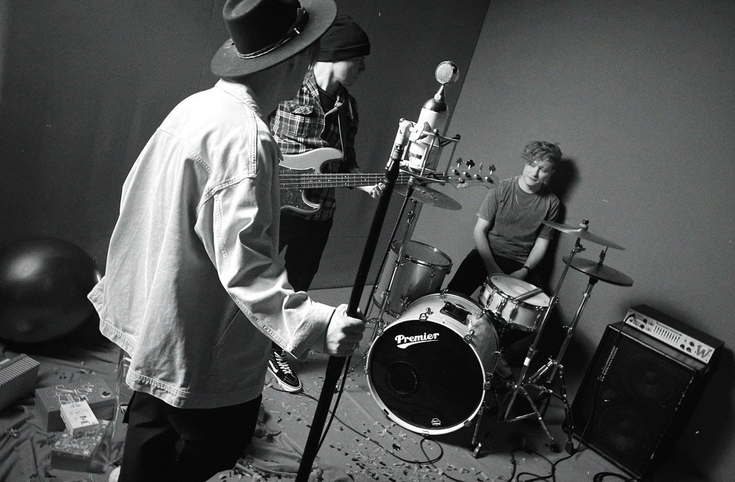 CHAYKA BAND — NEW YEAR CLIP BACKSTAGE. Фотография для артистов