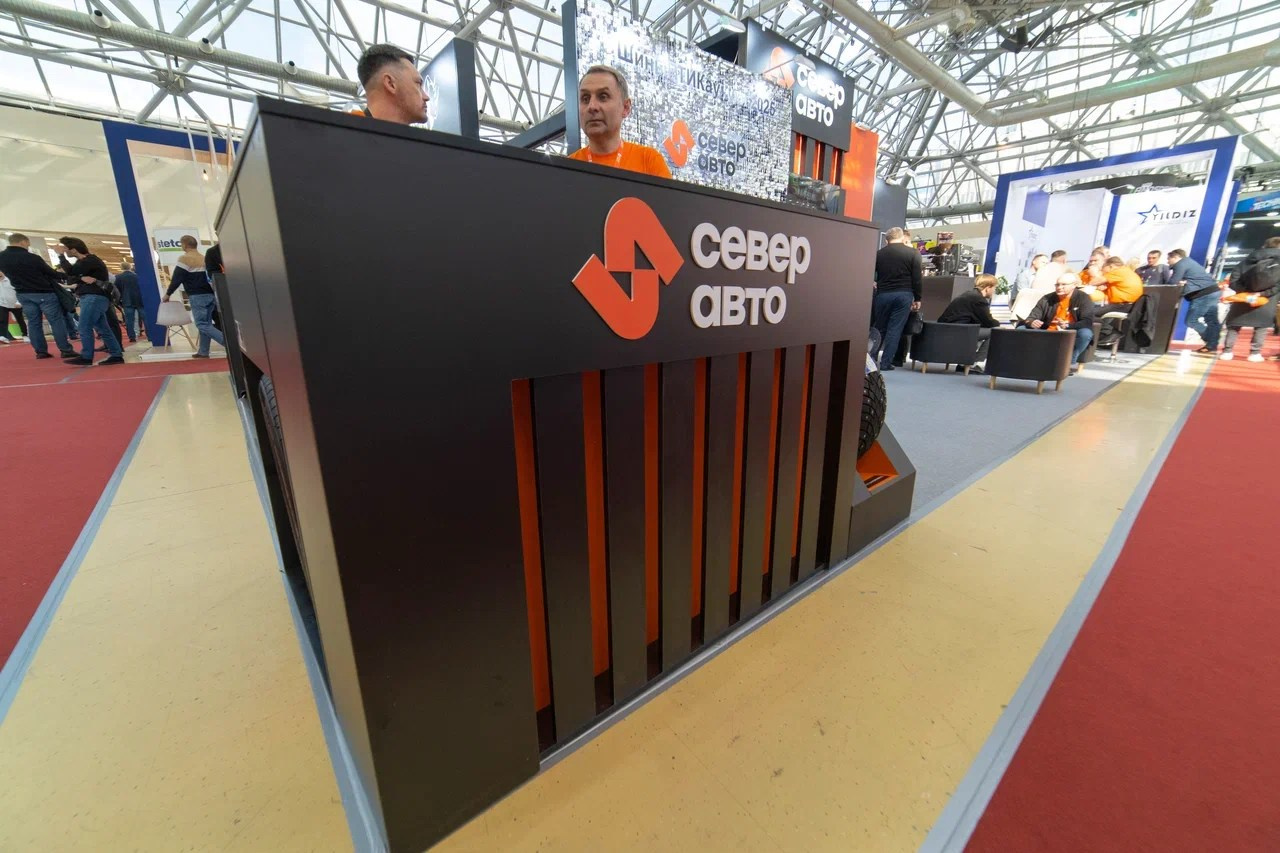 Выставочные стенды. Профессиональный портретный фотограф в Москве Владимир Глаголев