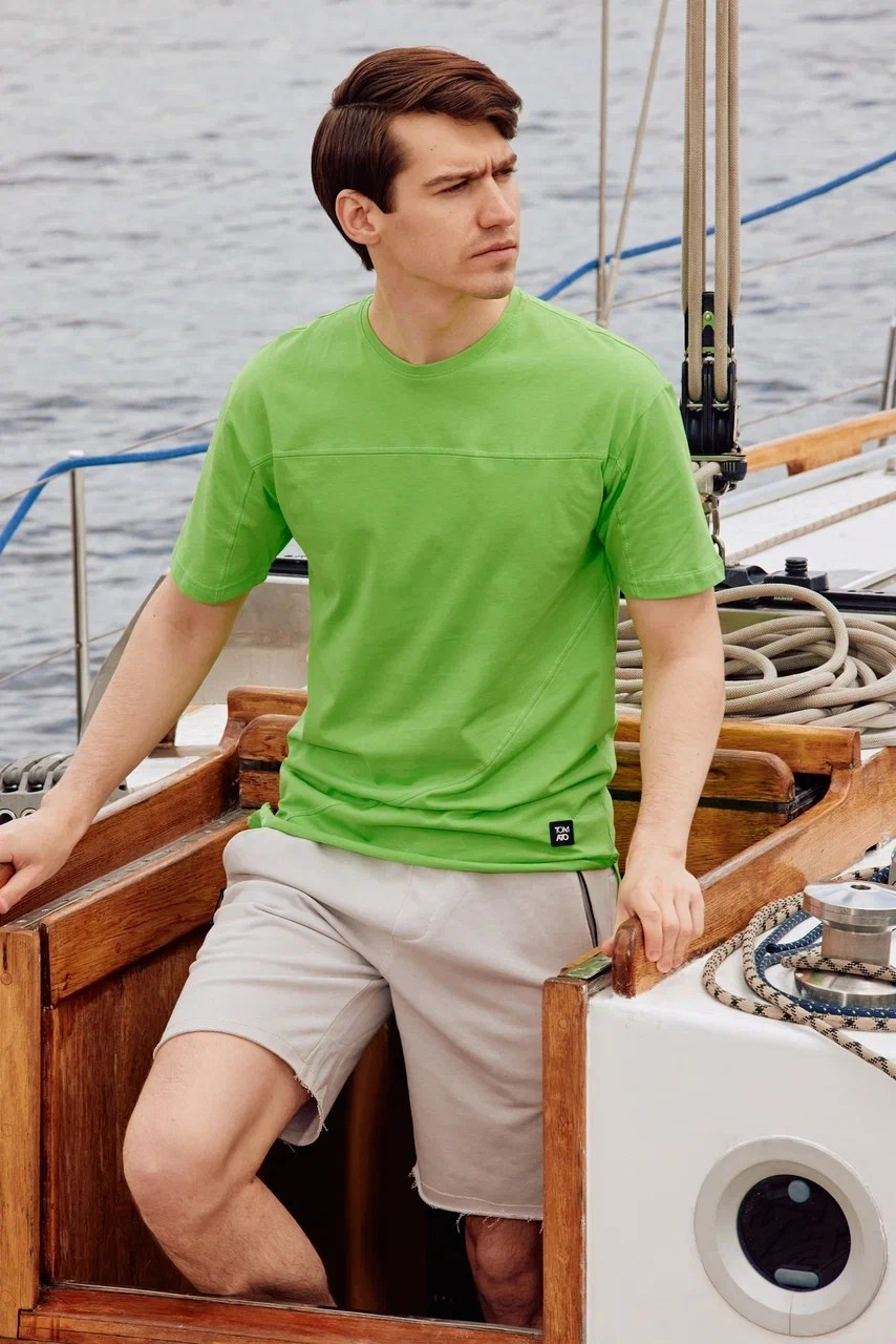 Дмитрий, 186 см, 48-50 р-р. KED Production — продакшн из СПб. Создаём фото, видео и контент, который помогает брендам и селлерам продавать больше