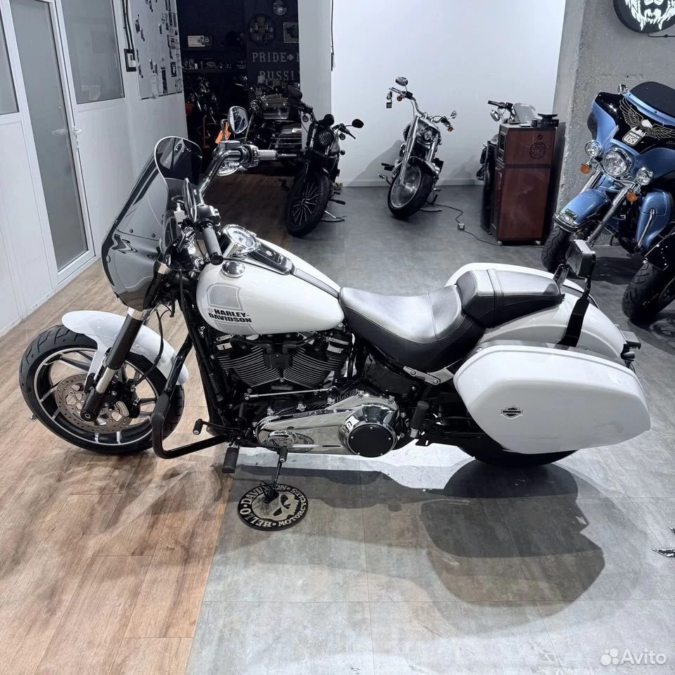2021 Sport Glide АВS Сlub-Stylе Black&Whitе. Hello Davidson, Москва. Только хорошие мотоциклы…