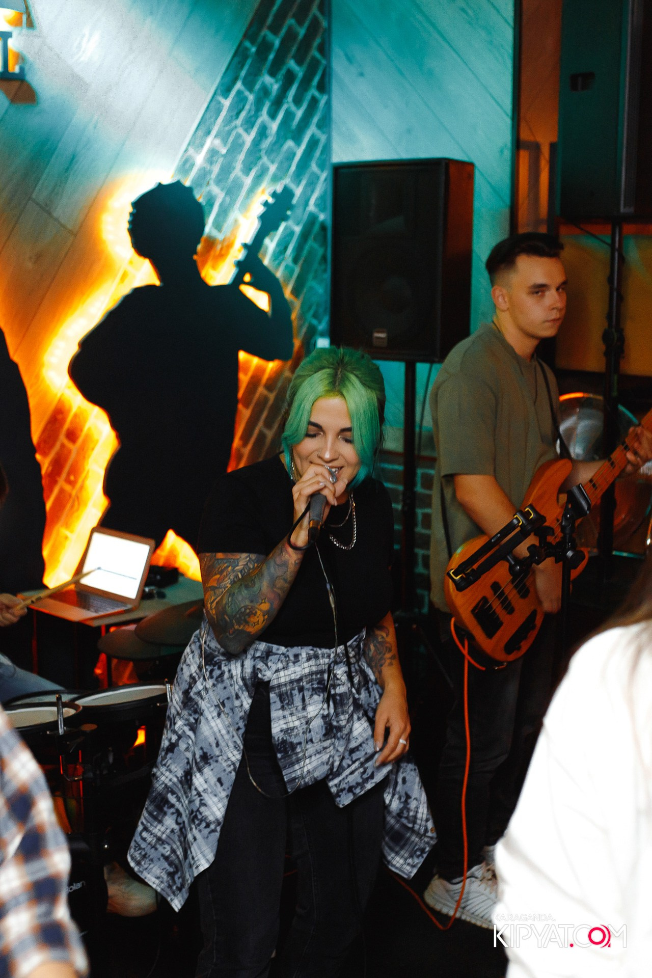 Пинта Bar & Grill. ТД «ЦУМ». Кипятком Караганда