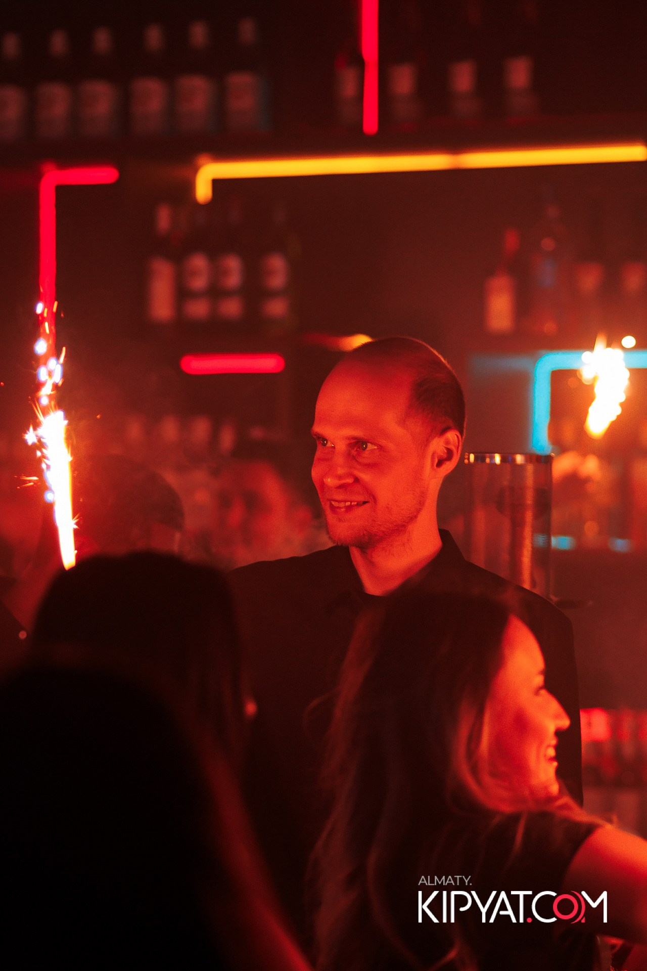 КОНЦЕРТ ГРУППЫ HIFI SANTA BARBARA. КИПЯТКОМ АЛМАТЫ!