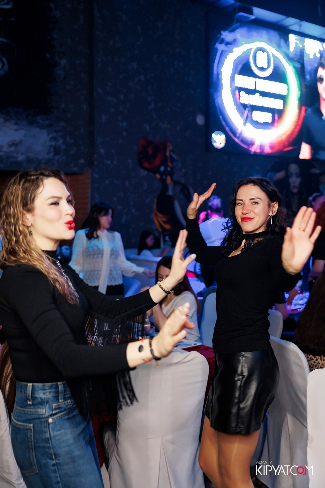 МУЗЫКАЛЬНОЕ ЛОТО В HIT RETRO. КИПЯТКОМ АЛМАТЫ! Фотосъемка мероприятий в Алматы