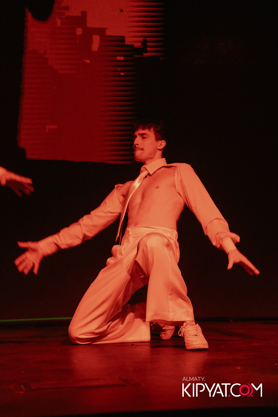 QUEEN. КИПЯТКОМ АЛМАТЫ!