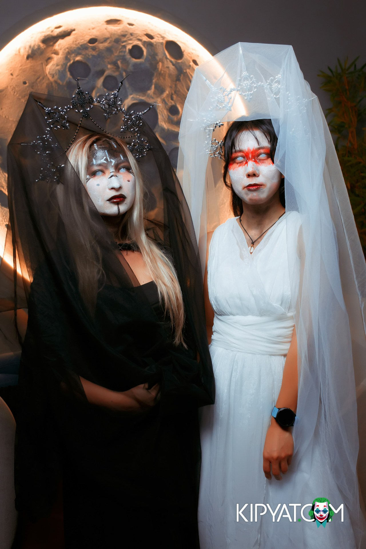 TO HE MOON LOUNGE & HOOKAN. КИПЯТКОМ АЛМАТЫ!