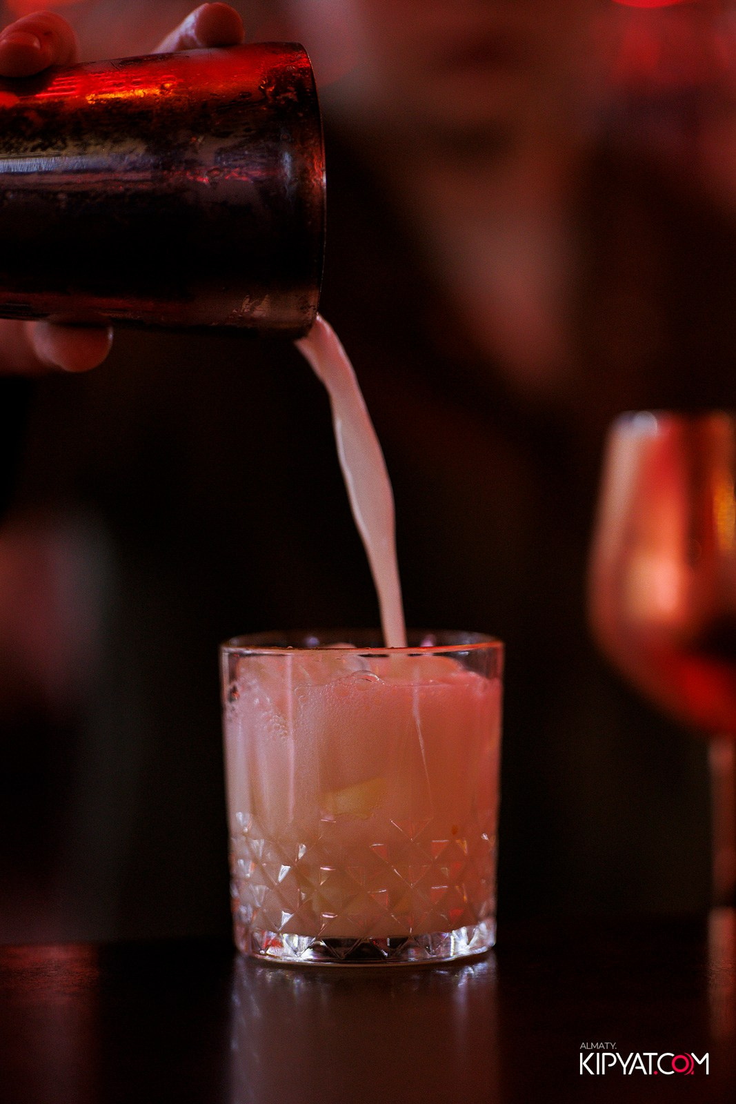 FRIENDS BAR & TERRACE. КИПЯТКОМ АЛМАТЫ! Фотосъемка мероприятий в Алматы