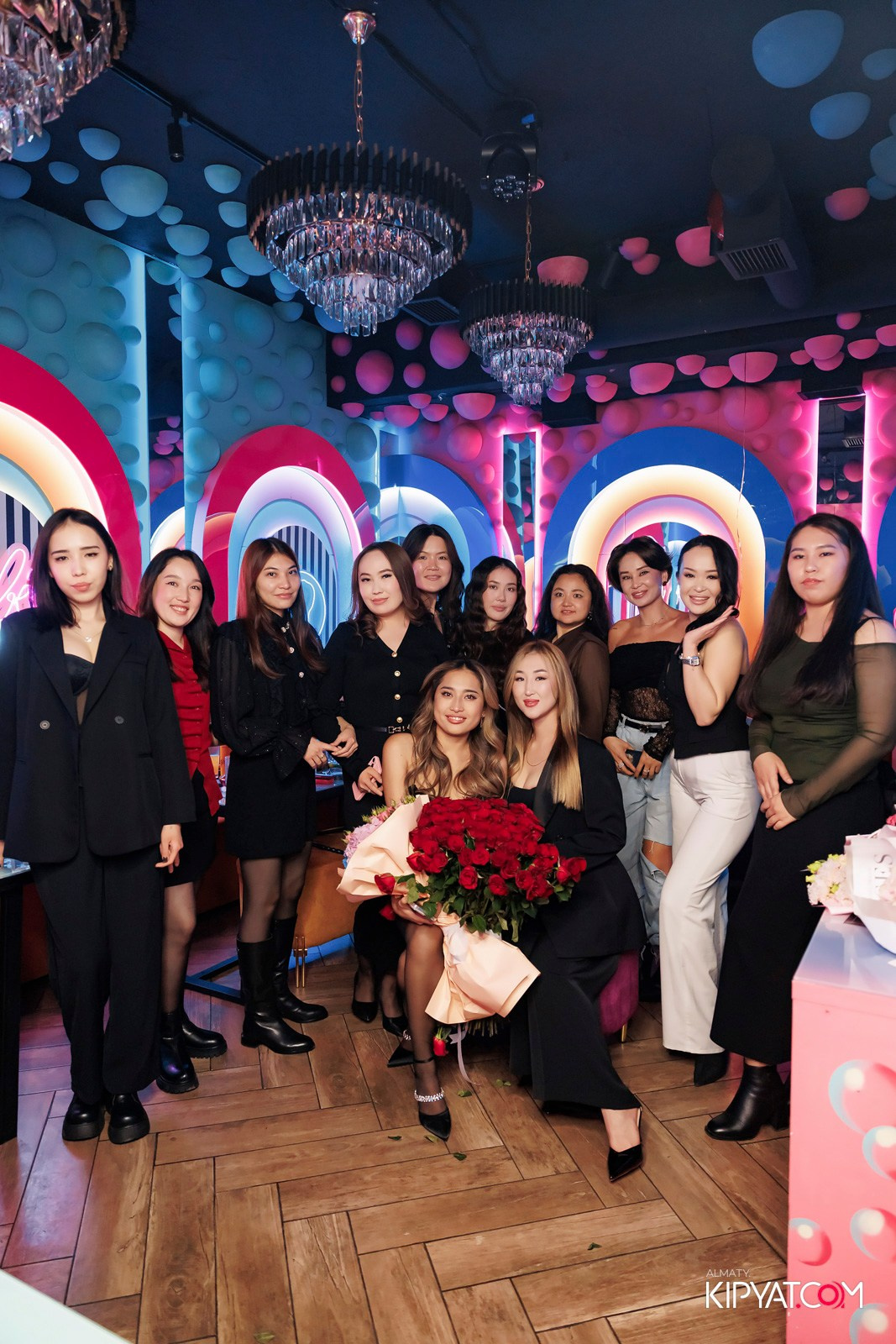 ЗАЯ, НА БИС. КИПЯТКОМ АЛМАТЫ!