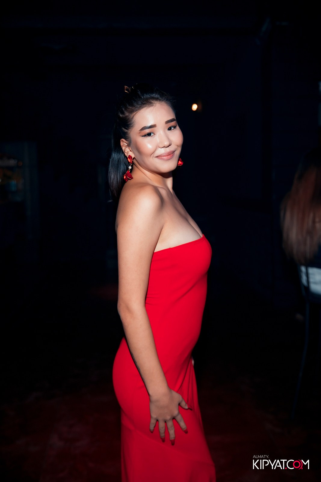 ARAGOSTA ДИСКО-БАР. КИПЯТКОМ АЛМАТЫ!