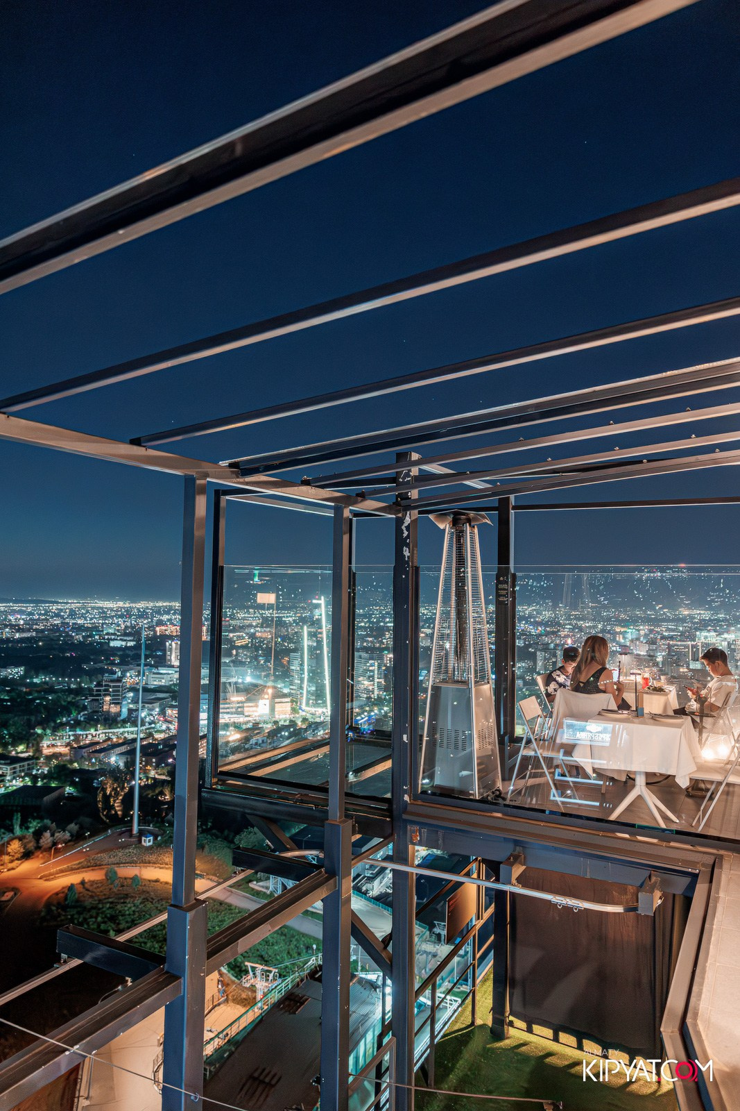 ВЫСТУПЛЕНИЕ DJ SUNQAR DJ BONI В SUNQAR BAR & RESTAURANT. КИПЯТКОМ АЛМАТЫ!