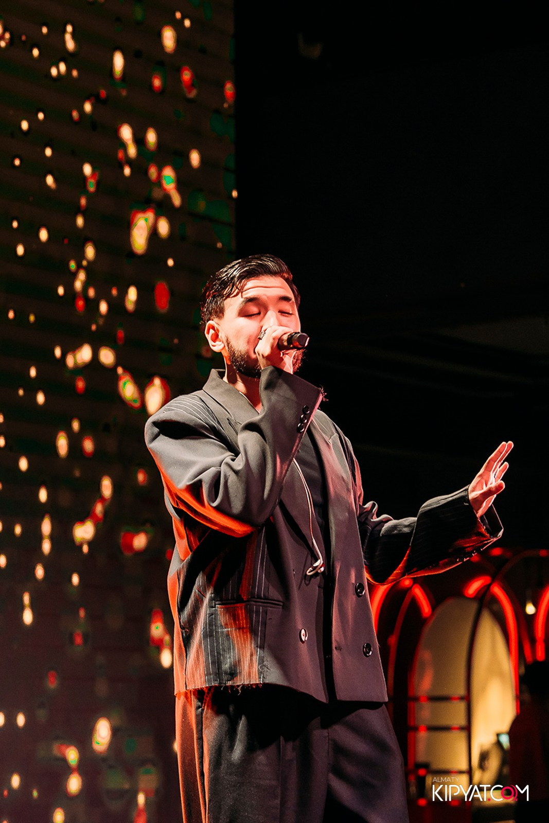 QUEEN. КИПЯТКОМ АЛМАТЫ!