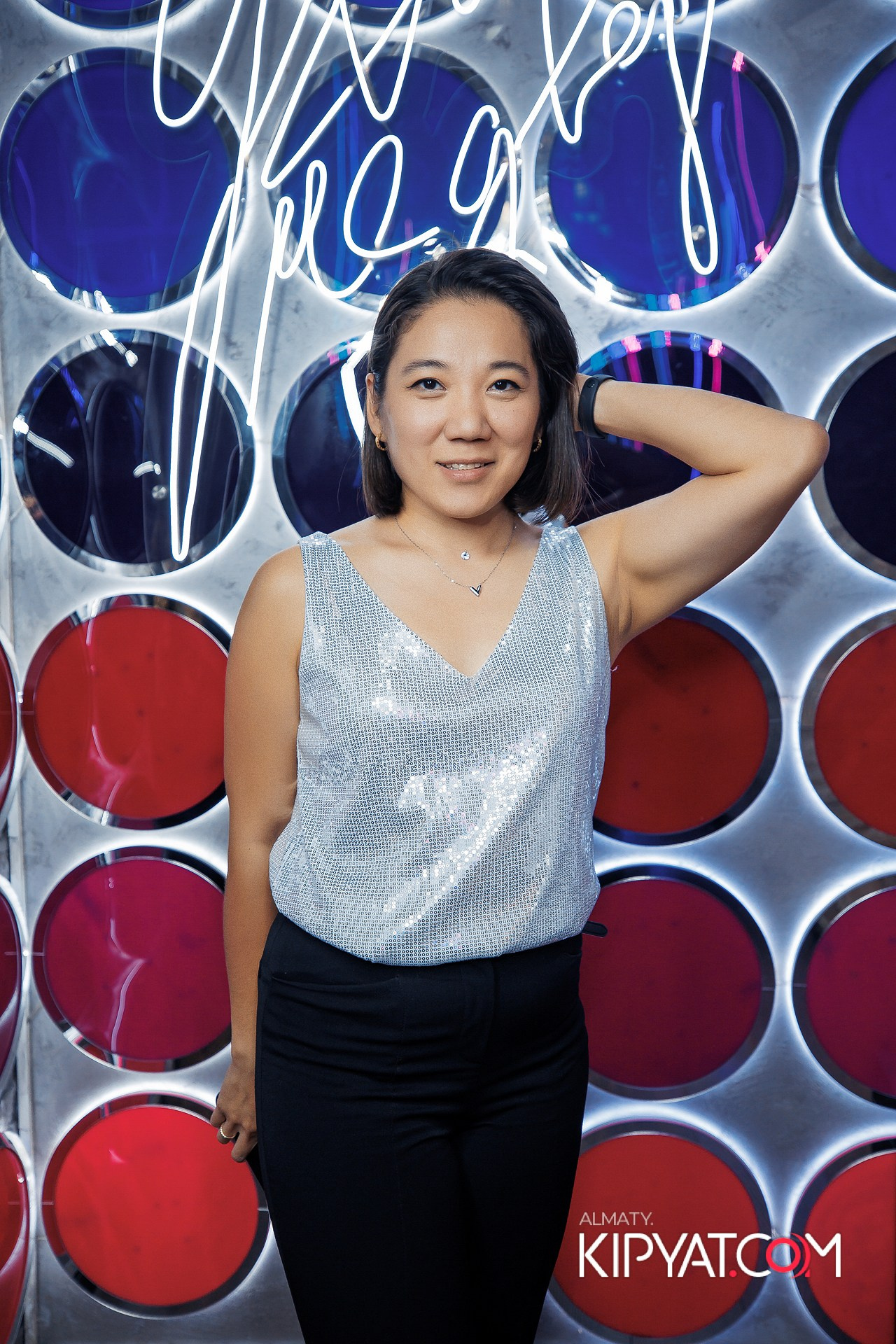 Ухо и Медведь на Гагарина. КИПЯТКОМ АЛМАТЫ!