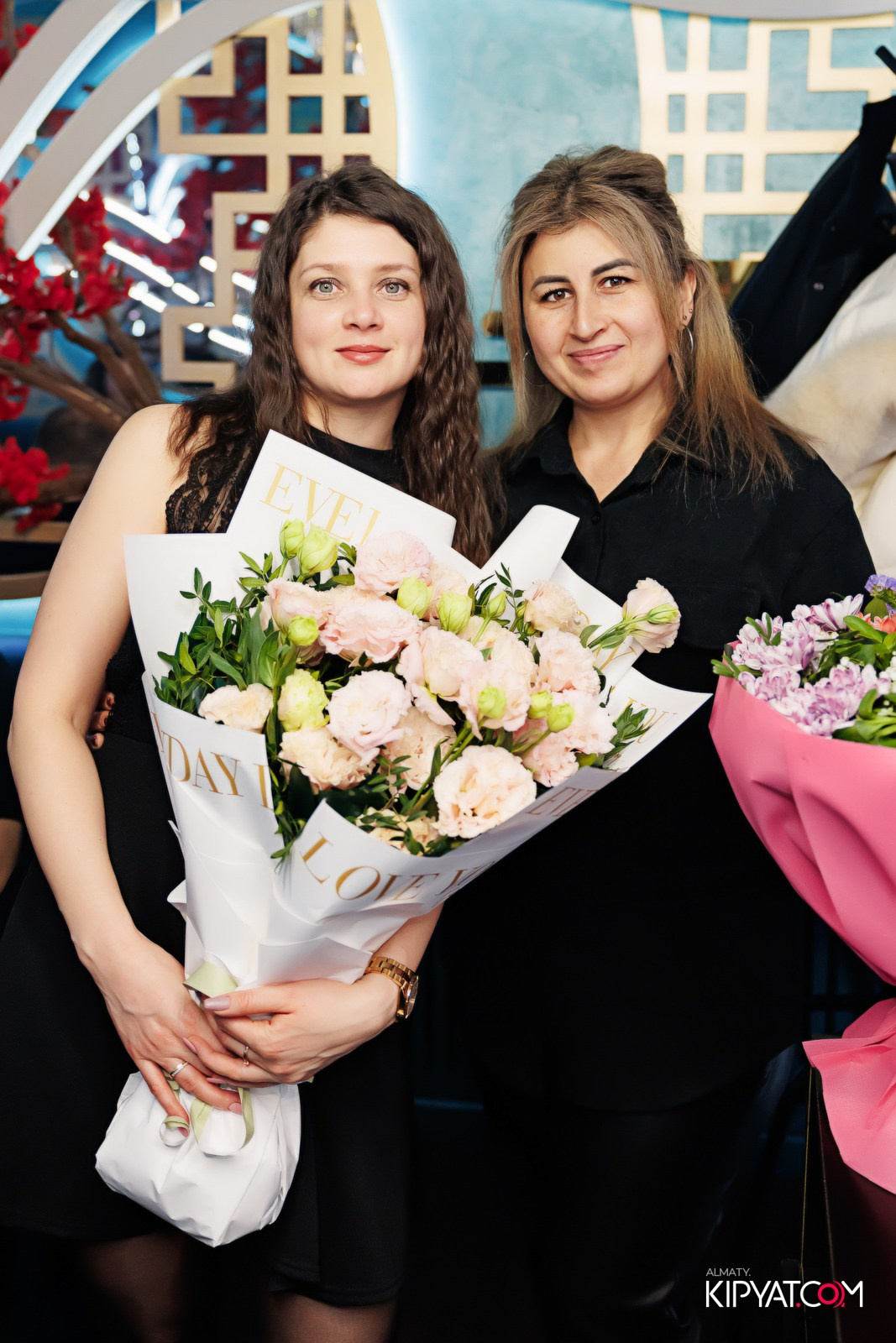 УХО И МЕДВЕДЬ НА ГАГАРИНА. КИПЯТКОМ АЛМАТЫ!