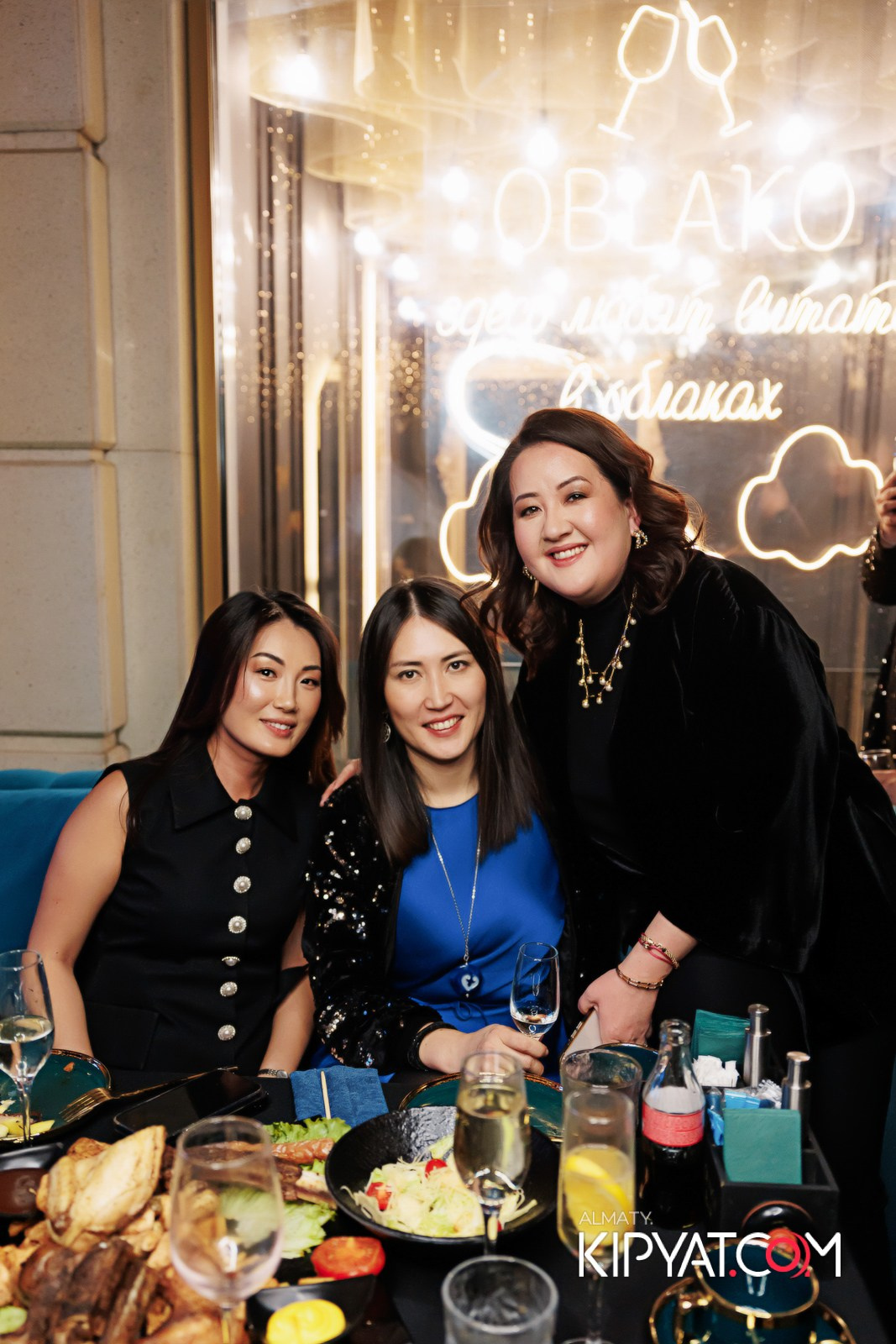 OBLAKO LOUNGE BAR. КИПЯТКОМ АЛМАТЫ!