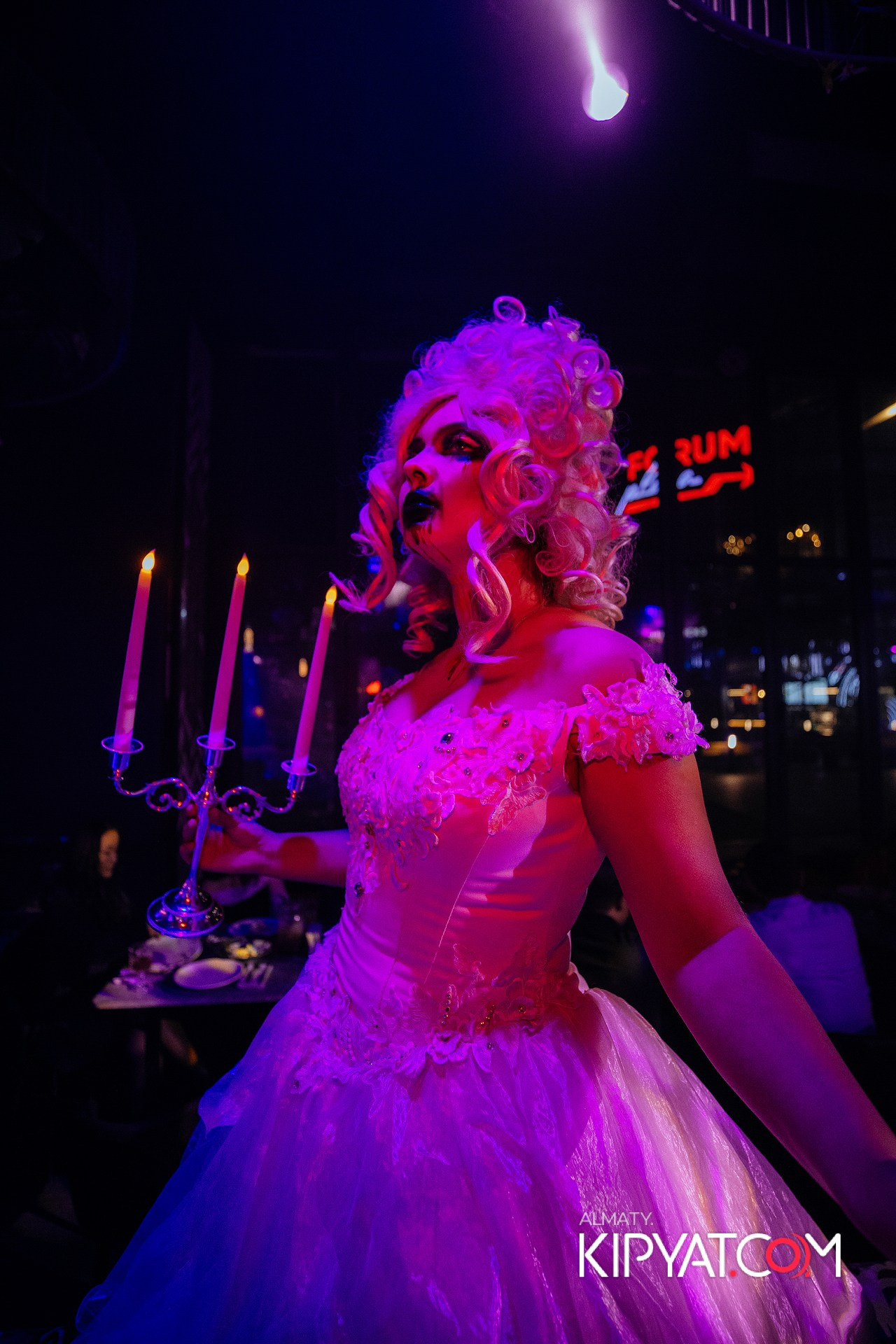 FRIENDS BAR & TERRACE. КИПЯТКОМ АЛМАТЫ! Фотосъемка мероприятий в Алматы